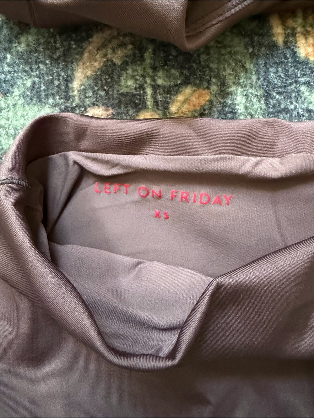 Left on Friday Bikini Set Barrel Bottom and Pool Days Top XS Stormy Taupe - Picture 4 of 5